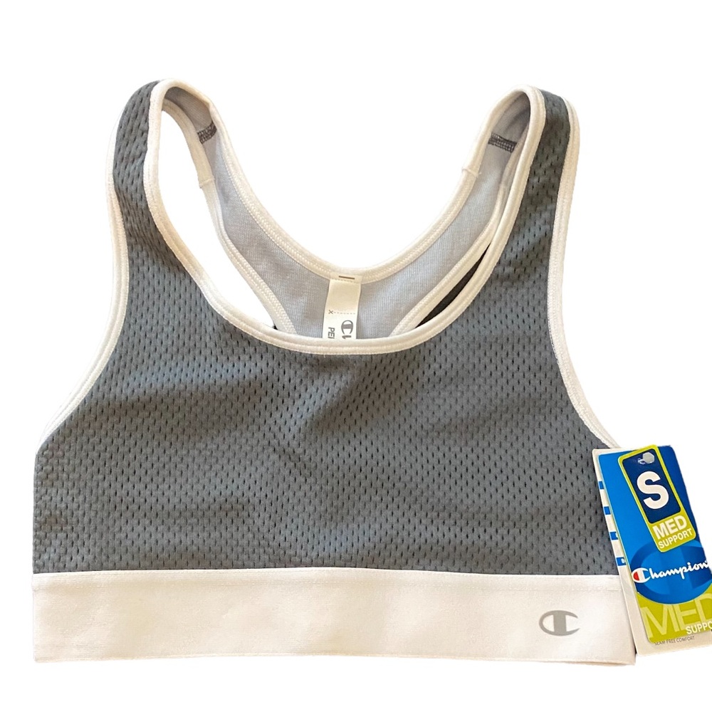 Champion Women NWT Sports Bra Size Small